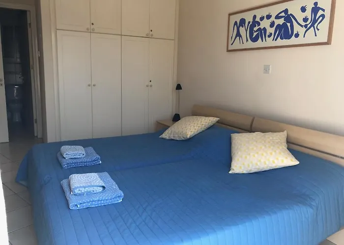 Limnaria Villas - Comfy 2 Bed, 2 Bath Ground Floor Apartment